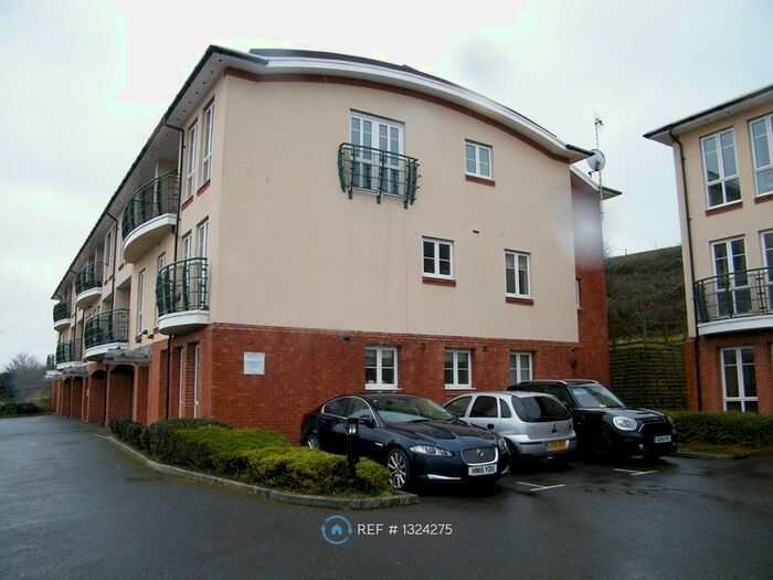 2 Bedroom Flat To Rent In Fort Road, Newhaven BN9