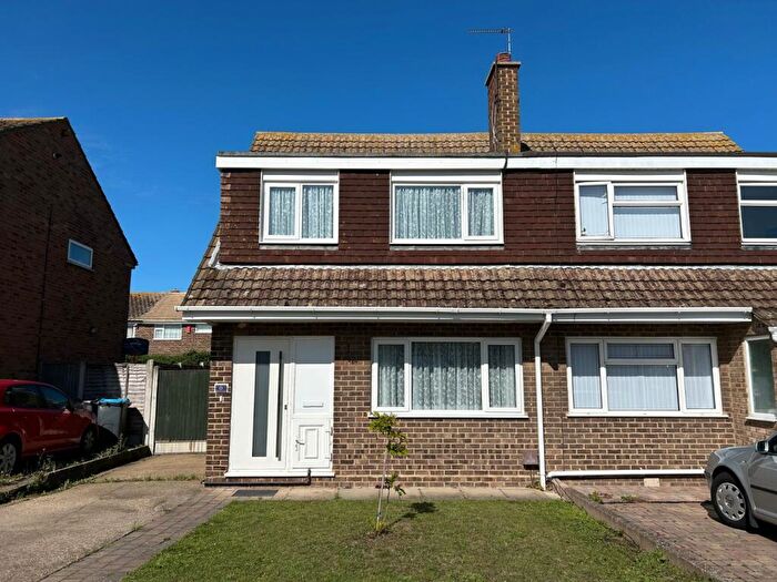 3 Bedroom Semi-Detached House To Rent In Almond Close, Broadstairs, CT10