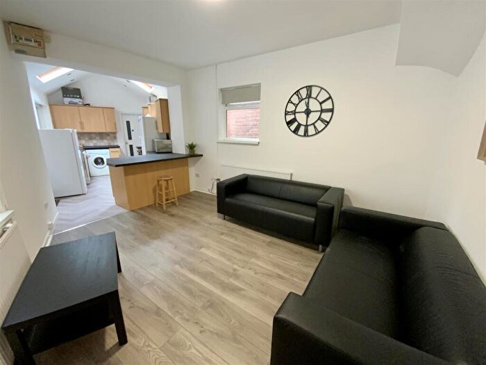 7 Bedroom Flat To Rent In Salisbury Road, Cathays, CF24