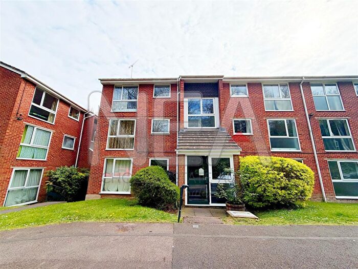 2 Bedroom Flat To Rent In Josephine Court, Southcote Road, Reading, RG30