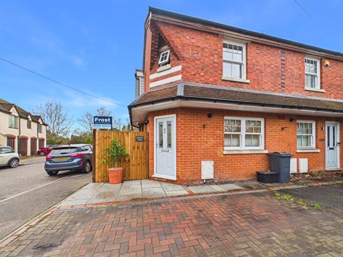 2 Bedroom End Of Terrace House For Sale In Cores End Road, Bourne End, Buckinghamshire, SL8
