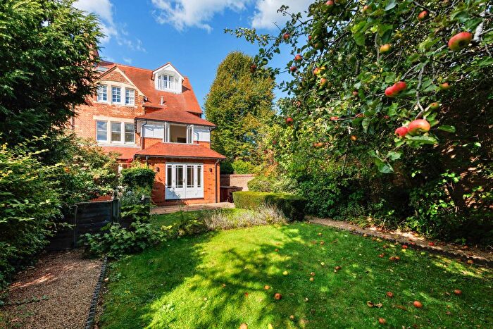 2 Bedroom Flat For Sale In Polstead Road, Central North Oxford, OX2