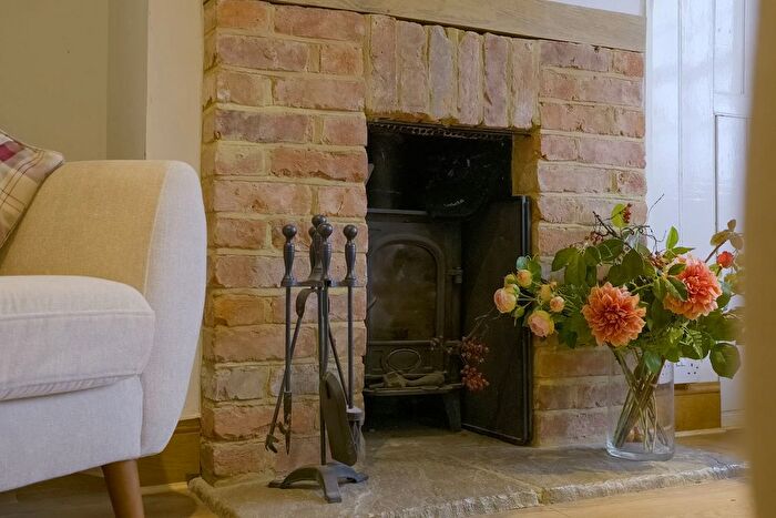 3 Bedroom Cottage For Sale In Friday Street, Warnham, RH12