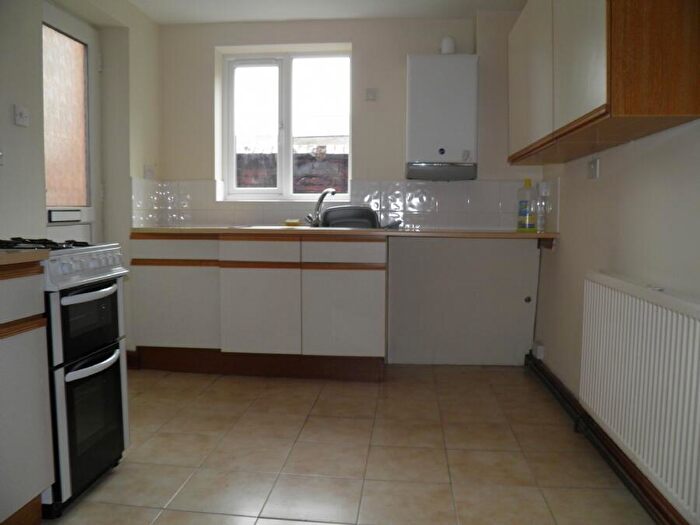 1 Bedroom Terraced House To Rent In Victoria Street, Ripley, Derbyshire, DE5