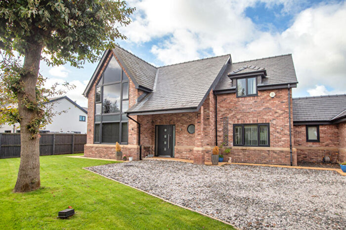 4 Bedroom Detached House For Sale In Ballam Road, Preston, PR4