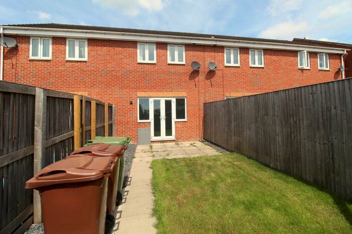 3 Bedroom Terraced House To Rent In Milton Gardens, Pontefract, West Yorkshire, WF7