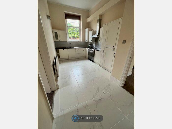 3 Bedroom Flat To Rent In Regents Gate, Northampton, NN1