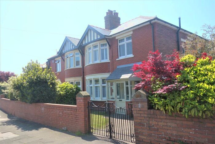 4 Bedroom Semi-Detached House To Rent In Baron Road, Penarth, CF64