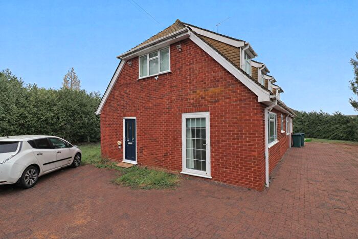 Studio To Rent In Sheepcot Lane, Watford, Hertfordshire, WD25