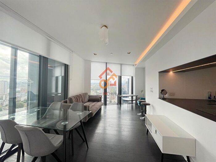 2 Bedroom Flat To Rent In Amory Tower, Marsh Wall, London, E14