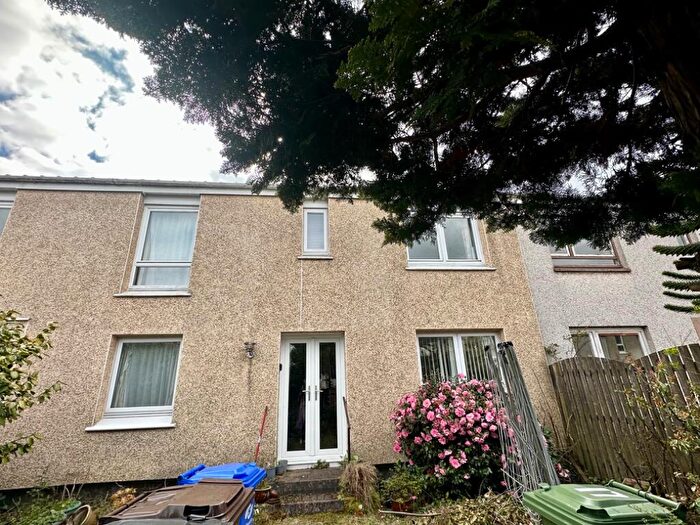 3 Bedroom Terraced House For Sale In Findochty, Erskine, Renfrewshire, PA8
