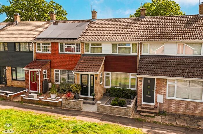 3 Bedroom House For Sale In Giles Road, Tadley, Hampshire, RG26