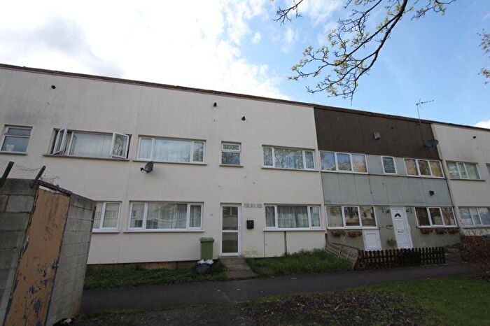 4 Bedroom House To Rent In Bascote, Milton Keynes, MK6