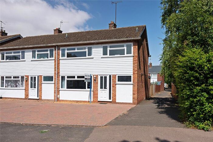 3 Bedroom Semi-Detached House For Sale In College Drive, Riseley, Bedford, Bedfordshire, MK44