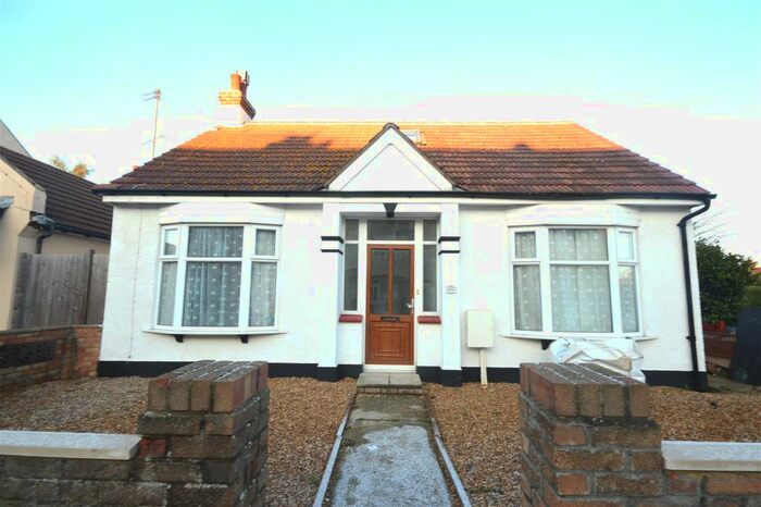 3 Bedroom Detached Bungalow To Rent In St. Osyth Road, Clacton-On-Sea, CO15