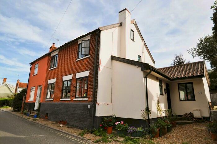 3 Bedroom Semi-Detached House For Sale In Chediston Street, Halesworth, IP19