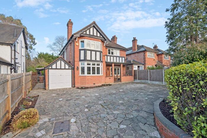 4 Bedroom Detached House To Rent In Marsh Road, Pinner, HA5
