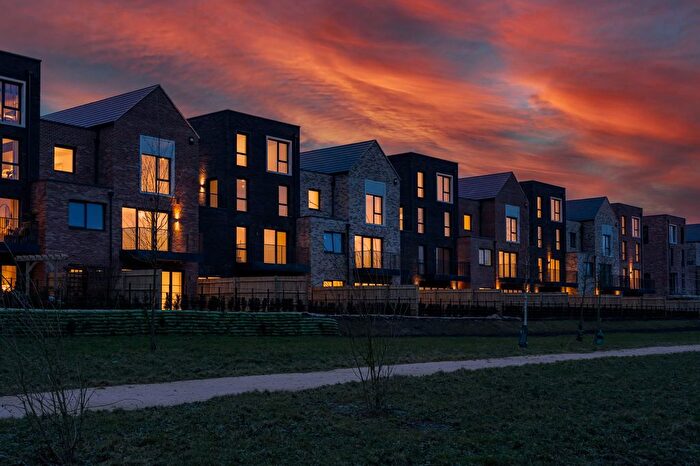 5 Bedroom Property For Sale In Canalside Quarter, Oxford, OX2