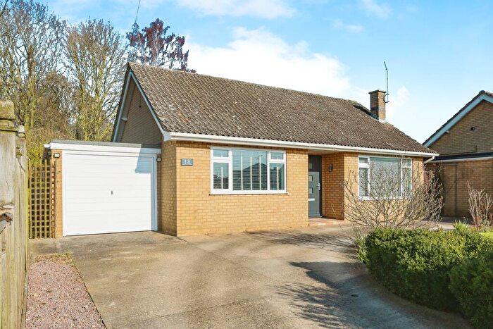 2 Bedroom Detached Bungalow For Sale In Westmoreland Road, Moulton, PE12