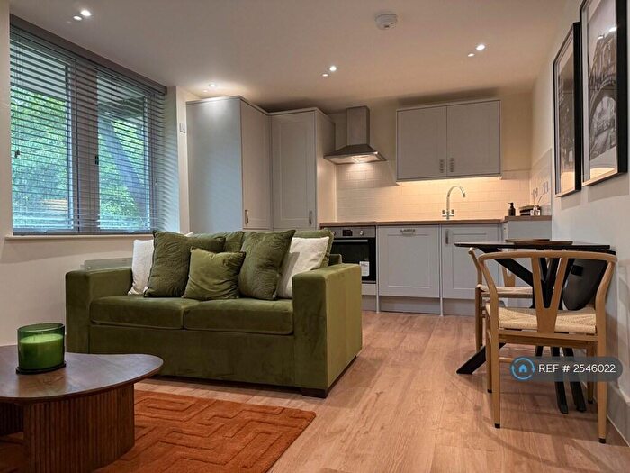 1 Bedroom Flat To Rent In North Hinksey Lane, North Hinksey, OX2