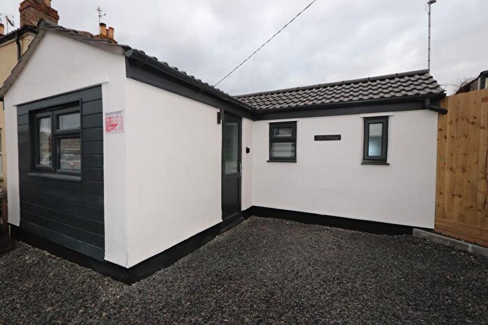 Studio To Rent In Clevedon Road, Portishead, Bristol, BS20