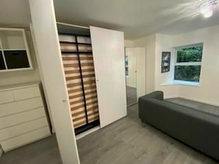 Studio To Rent In Greenheys Road, Toxteth, Liverpool, L8