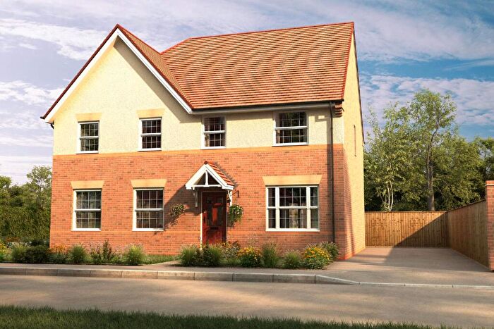 3 Bedroom Semi Detached House For Sale In Great Horwood Road, Winslow, MK18