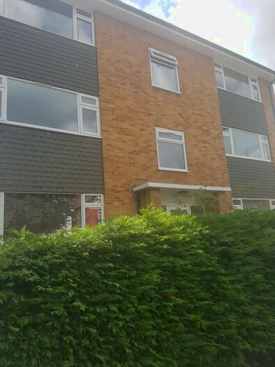 1 Bedroom Flat To Rent In Auckland Road, London SE19