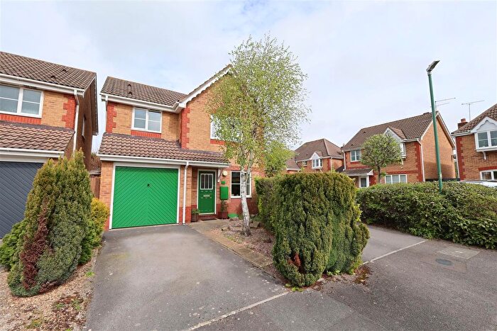3 Bedroom Detached House For Sale In Quarry Way, Emersons Green, Bristol, BS16