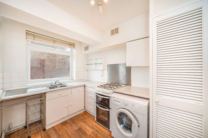2 Bedroom Flat To Rent In Leigham Court Road, Streatham, SW16