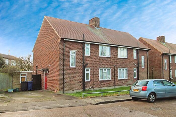 1 Bedroom Flat For Sale In Whitton Avenue West, Northolt, UB5