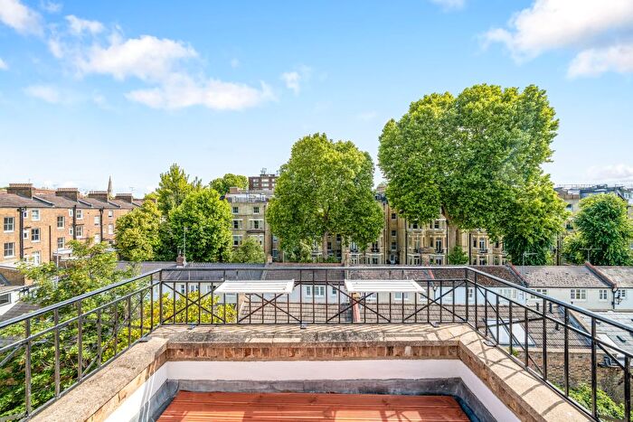 3 Bedroom Flat For Sale In Beaufort Street, Chelsea, SW3