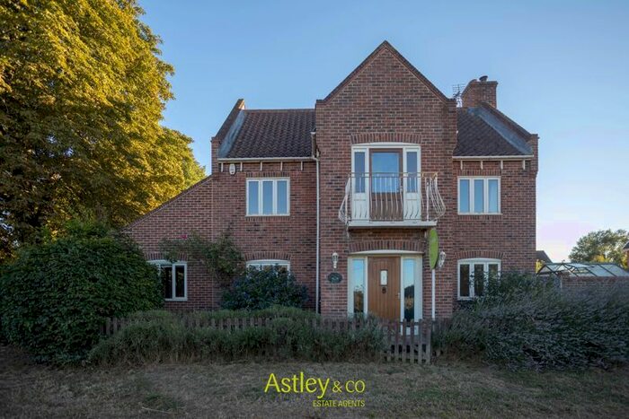 5 Bedroom Detached House For Sale In The Common, Swardeston, Norwich, NR14