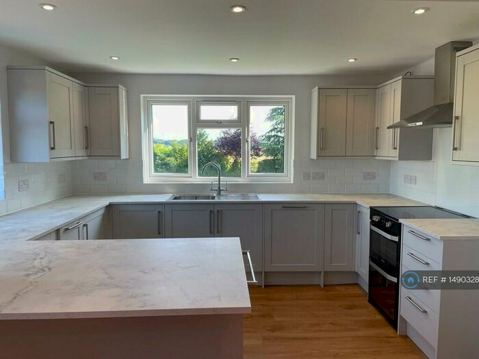 3 Bedroom Semi-Detached House To Rent In Beckerings Park, Bedford, MK43