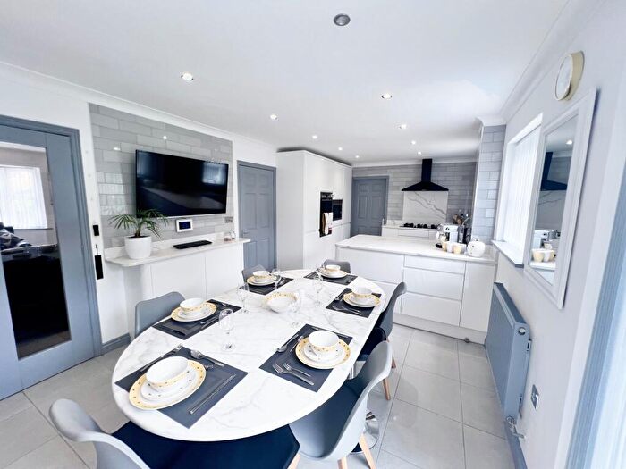 7 Bedroom House To Rent In Ford Close, Yaxley, Peterborough, PE7