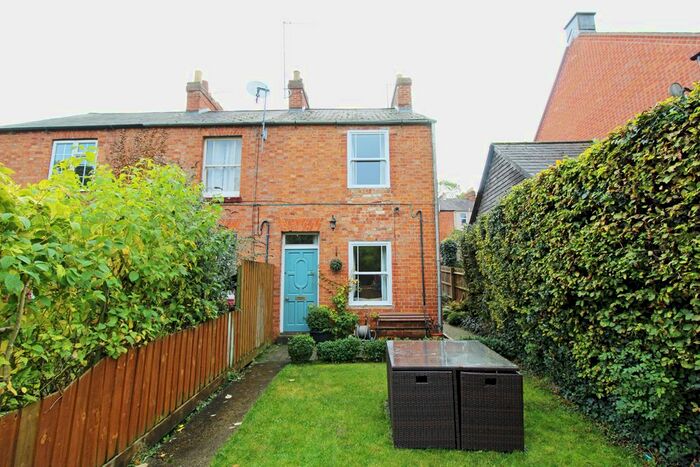 2 Bedroom End Of Terrace House To Rent In Broughton Road, Banbury, OX16
