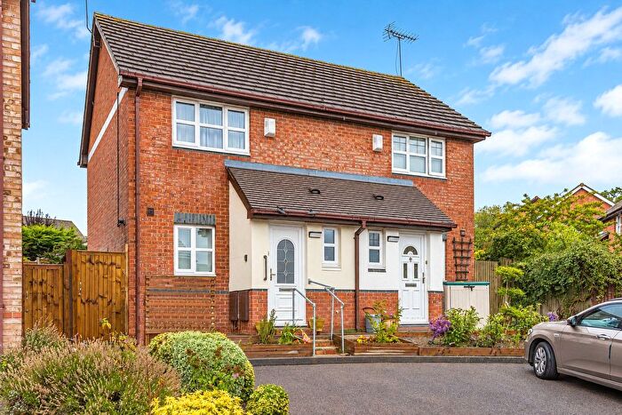 2 Bedroom Semi-Detached House For Sale In Hamblings Close, Shenley, Radlett, Hertfordshire, WD7