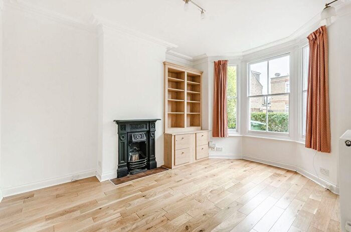 3 Bedroom Terraced House To Rent In Heron Road, St Margarets, Twickenham, TW1