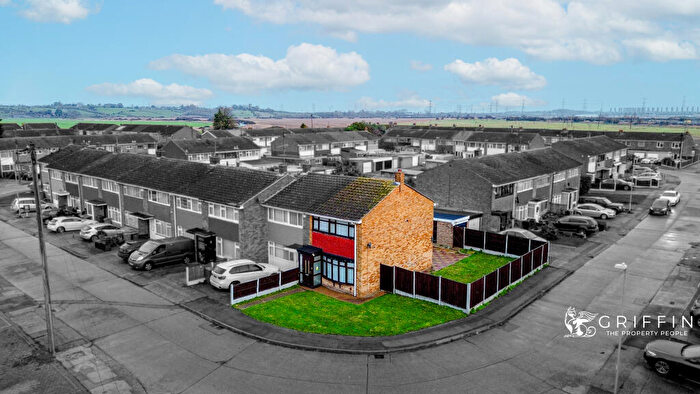 3 Bedroom End Of Terrace House For Sale In Byron Gardens, Tilbury, RM18