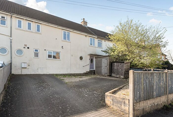 4 Bedroom Terraced House For Sale In Hawthorn Road, Radstock, Somerset, BA3