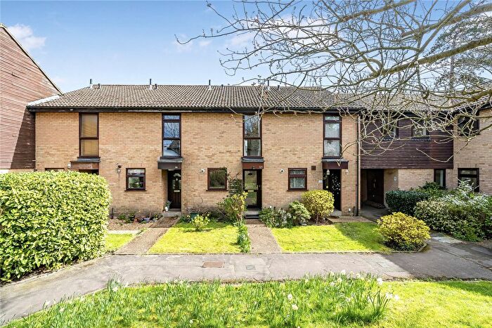 2 Bedroom Terraced House For Sale In Knaphill, Woking, Surrey, GU21