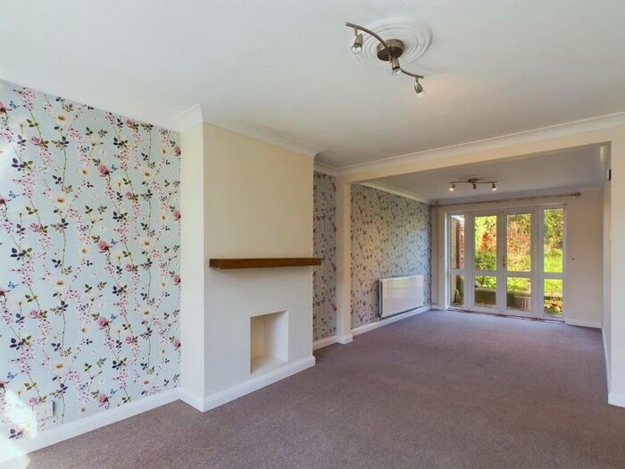 4 Bedroom Semi-Detached House To Rent In Beauly Court, Kettering, Northamptonshire, NN15
