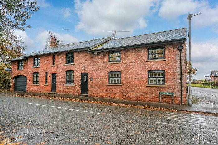 3 Bedroom Semi-Detached House For Sale In Warren Barn, Church Lane, Gawsworth, SK11