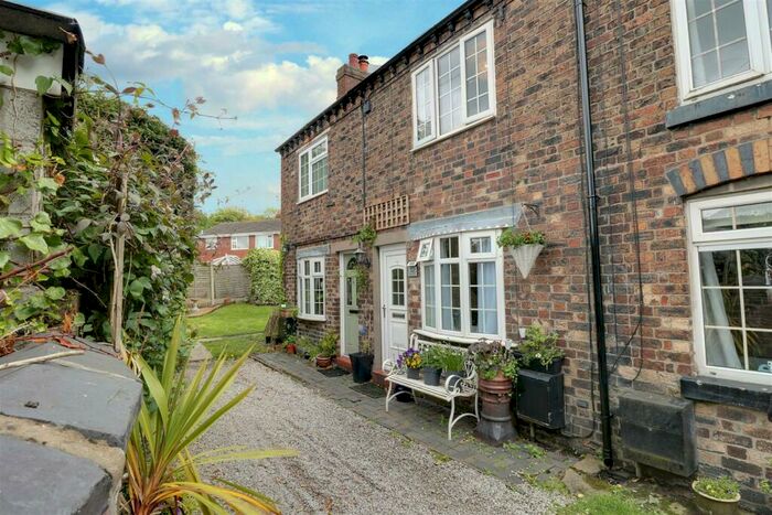2 Bedroom Cottage For Sale In Oak Street, Rode Heath, ST7