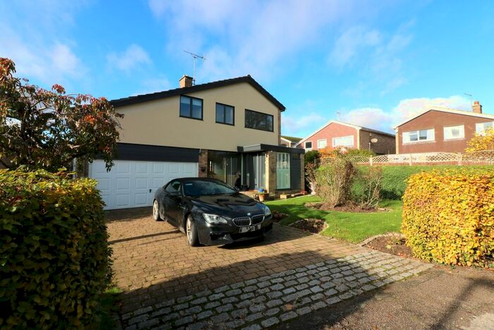 4 Bedroom Detached House To Rent In Bury Lane, Codicote, SG4