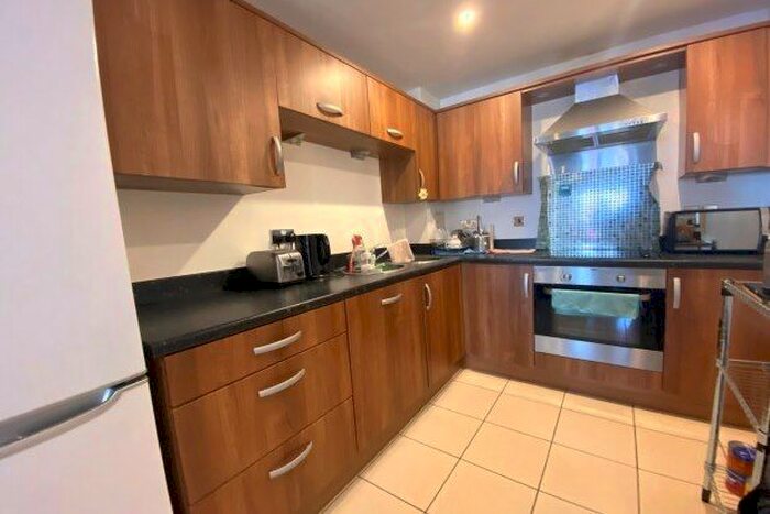 1 Bedroom Flat To Rent In Masshouse Plaza, Birmingham, B5