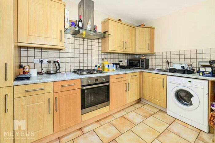 2 Bedroom Flat For Sale In High Street, Poole Town Centre, BH15