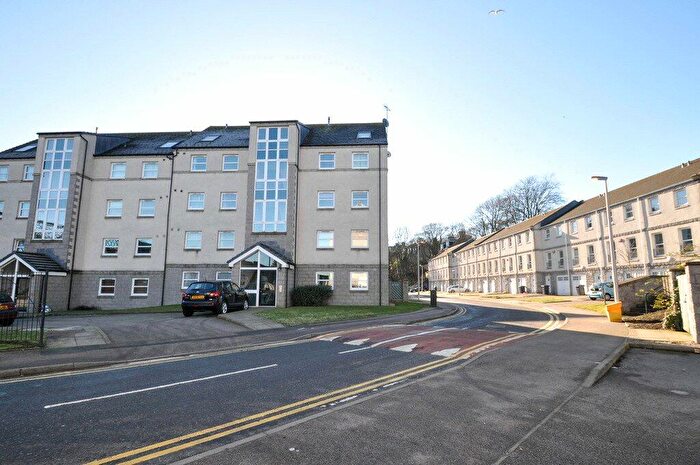 2 Bedroom Flat To Rent In South College Street, City Centre, Aberdeen, Aberdeen, AB11