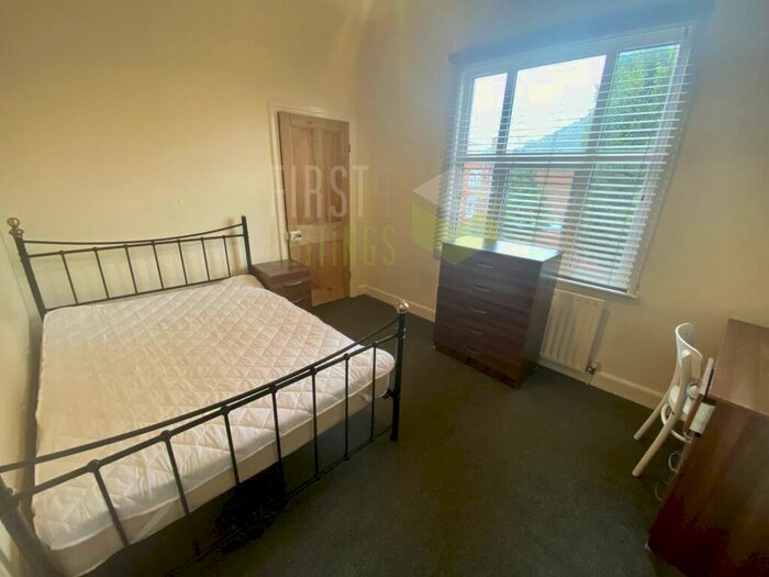 5 Bedroom Terraced House To Rent In Lytton Road, Clarendon Park, LE2