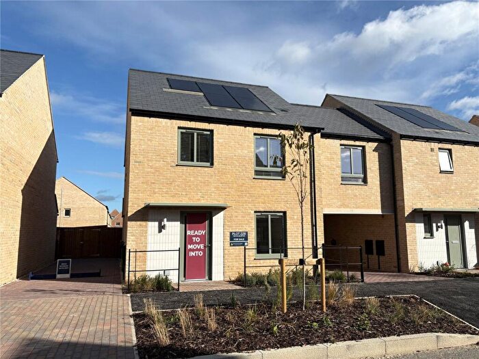 4 Bedroom Link Detached House For Sale In Darwin Green, Cambridge, CB3